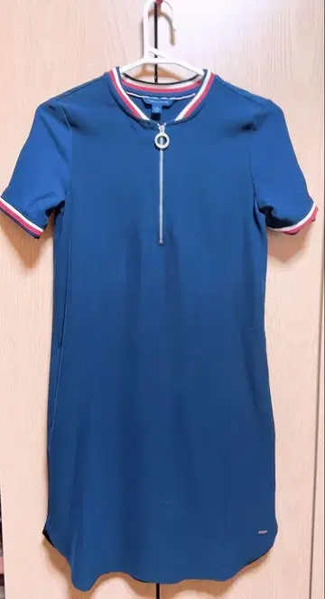 타미힐피거 골프 원피스 [ 새상품 택 없음 ]