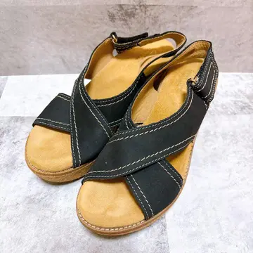 Clarks 클락스 블랙 크로스 스트랩 컴포트 샌들