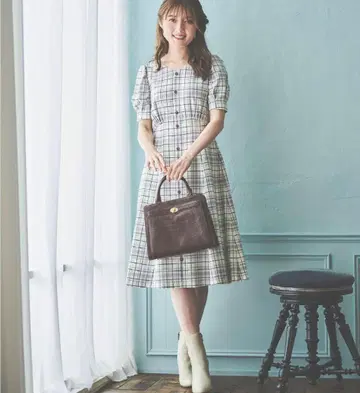 새상품 레스 빠세 타탄 체크 플레어 원피스 아이보리