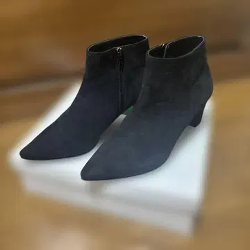 긴자 카네마츠 아쿠아벨 24 힐 6.5cm 블랙 부츠