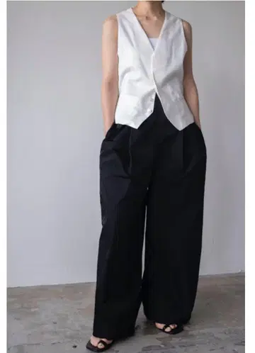 seya./ SIWA VEST