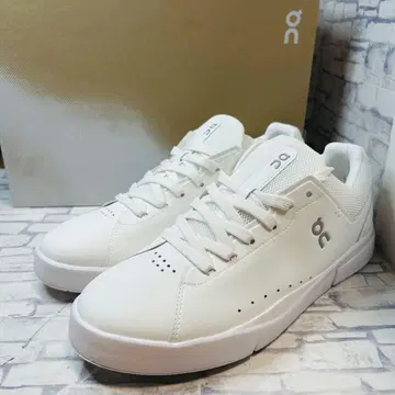 미사용 새상품 On THE ROGER Advantage 화이트 28cm