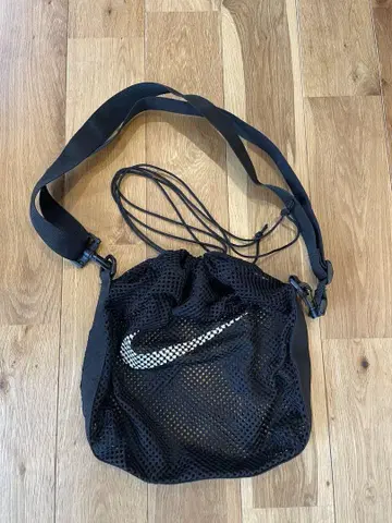 NIKE 나이키 메쉬 숄더백