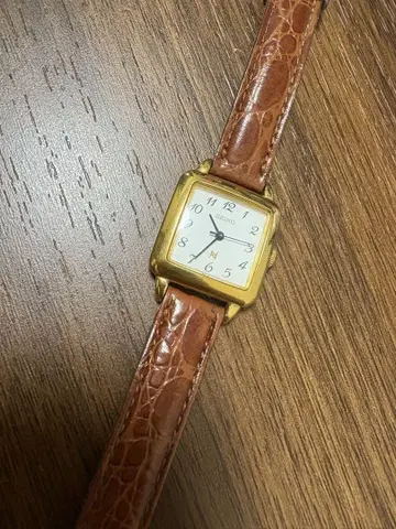 SEIKO 노이에 여성용 시계 골드