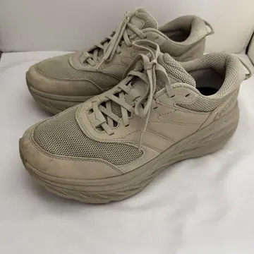 호카오네오네 BONDI L 스니커즈