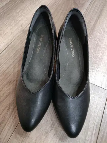 크롤 발리에 블랙 펌프스 23.5cm