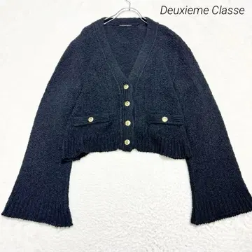 새상품급 두지엠 클라세 Classy 크롭 가디건 골드 버튼