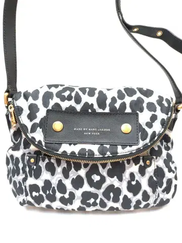MARC BY MARC JACOBS 레오파드 무늬 숄더백