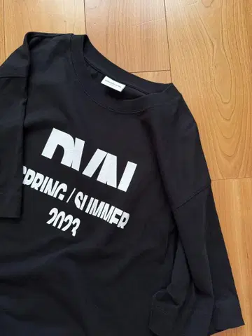 새상품급 dries van noten 23SS 로고 프린트 T셔츠