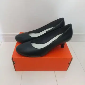 OURHOME 포멀에도 신을 수 있는 펌프스 23.5cm