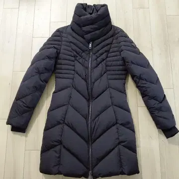 새상품 GUESS 블랙 다운 자켓 여성용 XS 일본제 S