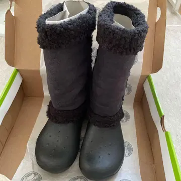 레어 crocs 어그 부츠 24cm 블랙