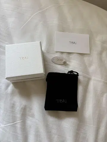 ten. SILVER925 네이비 귀걸이