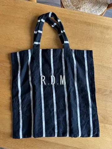 R&D.M.Co 올드 맨즈 테일러 레터드 백