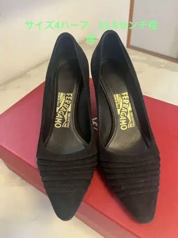 Ferragamo 블랙 스웨이드 펌프스