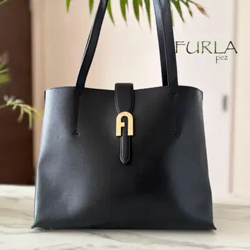 컨디션 최상 FURLA 훌라 소피아 가죽 숄더백