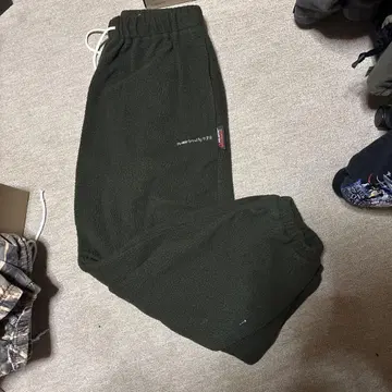private brand s.f.s 플리스 팬츠 올리브