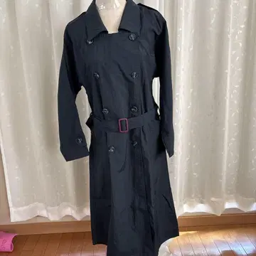 네이비 더블 브레스트 트렌치코트