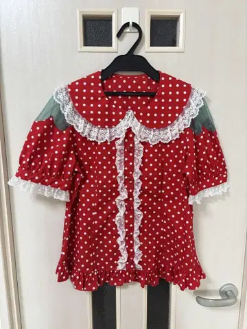 엔젤릭 프리티 딸기 반팔 블라우스