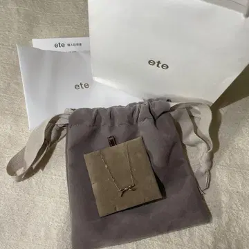[ 새상품급 ] ete 리본 팔찌 가격 인하 중