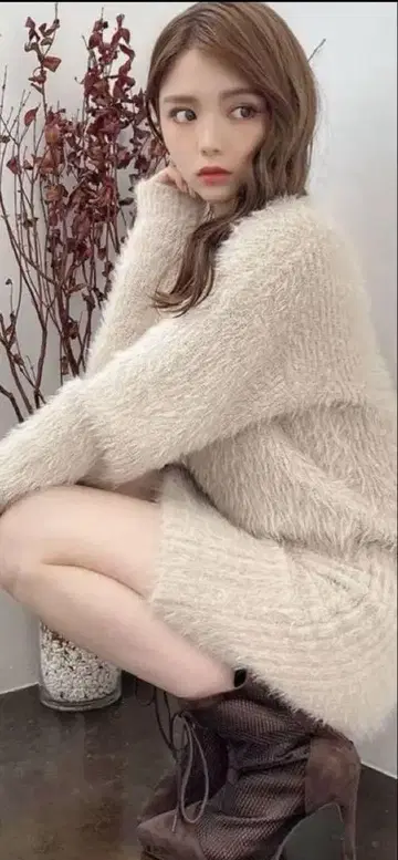 리젝시 샤기 미니 니트 원피스 베이지