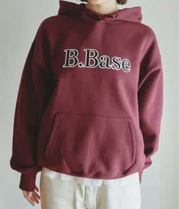 B.Base 버건디 후드 부착 후드티