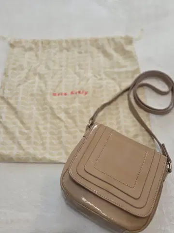 Orla Kiely 베이지 합성 피혁 숄더백 수납 가방 포함