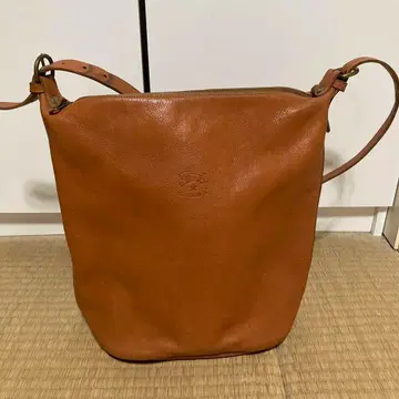 일비종떼 숄더백