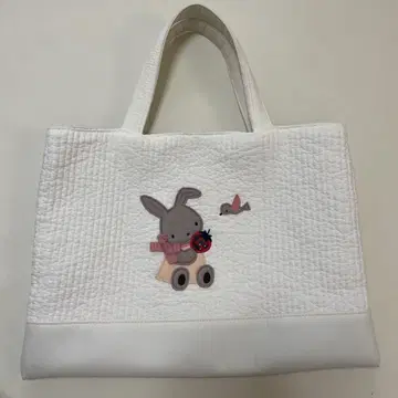 패밀리아 비오는날 milk 밀크 화이트