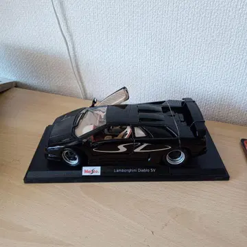 람보르기니 디아블로 SV 1/18 블랙