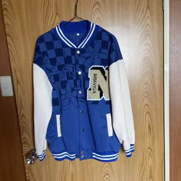 파란색 바시티 자켓 ARIA VIGA