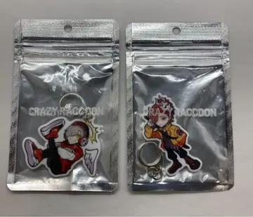 CRAZY RACCOON 아크릴 키체인 2종 33250916J02N