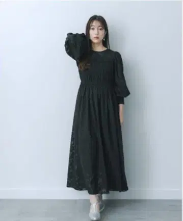 허리 마크 셔링 원피스