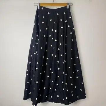 카네코 이사오 성숙/러블리 플레어 스커트 하트 무늬 레트로 블랙 계열
