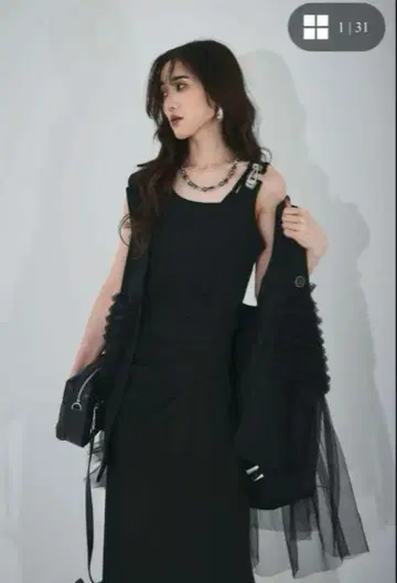 andrea&co 튤 콤비 베스트 + 숄더 디자인 사이드 원피스