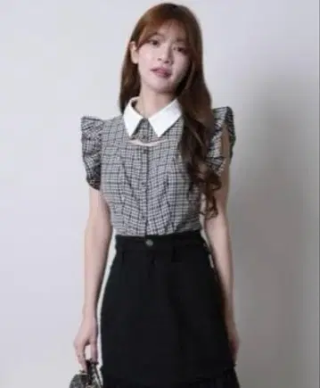 LIPSERVICE 데콜테 오픈 프릴 슬리브 블라우스 체크 무늬