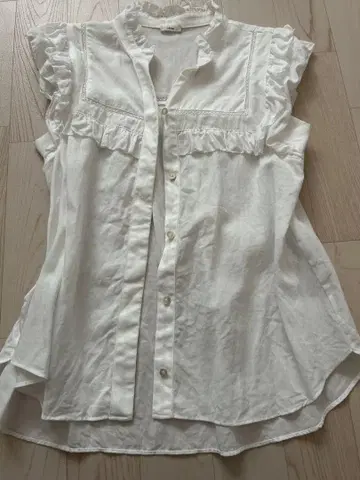프릴 블라우스