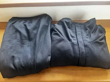 [케이스 포함] 새상품급 요사 테라 의류 오픈넥 지퍼 스패츠 세트