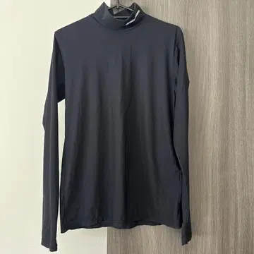 DRESSEDUNDRESSED 드레스도어앤드레스드 언더셔츠 새상품급