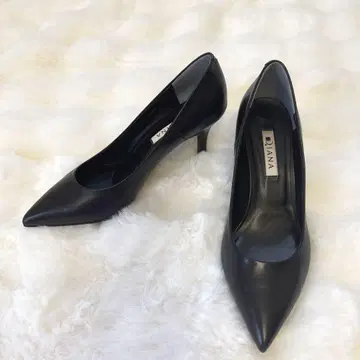 다이애나 DIANA 블랙 스틸레토 하이힐 블랙 펌프스