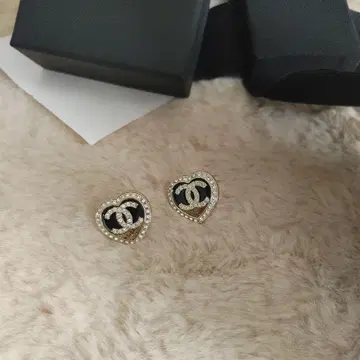 코코마크 하트 귀걸이