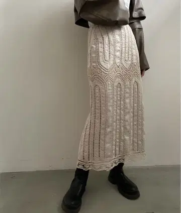SUEDE EMBROIDERY LACE SKIRT