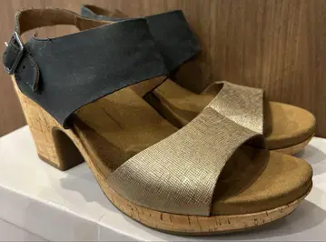 Rockport 힐 샌들 골드 네이비 24.0