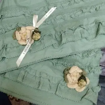 카네코 이사오 꽃 모티브 부착 피코 프릴 스커트 핑크하우스