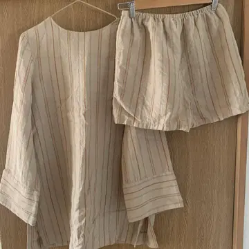 moussy 셋업