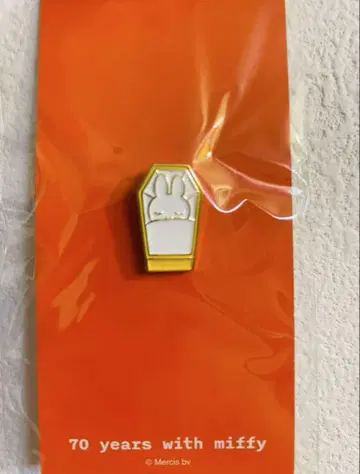 미피 전시회 70주년 기념 한정판 핀즈 핀 배지 새상품 할머니