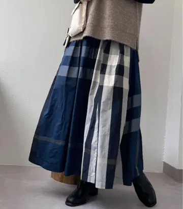 미사용 새상품 un dix cord 체크 스커트 네이비