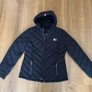 TOMMY HILFIGER 블랙 다운 자켓 M
