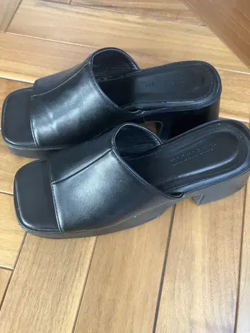 통굽 오픈토 샌들 블랙 S