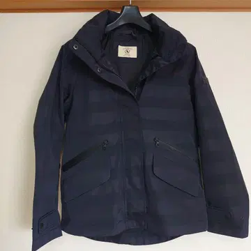 AIGLE 여성 다크 네이비 스트라이프 마운틴 후드티 USED 제품